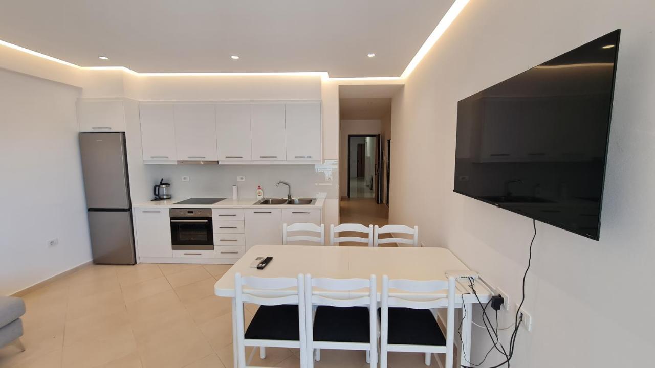Sea And City View Apartment Saranda Kültér fotó